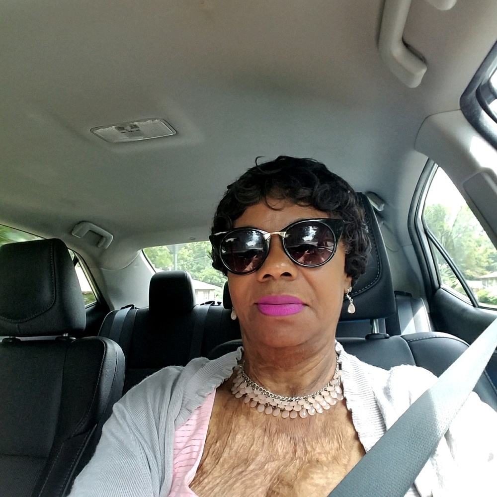 Meet your Posher, Charlotte